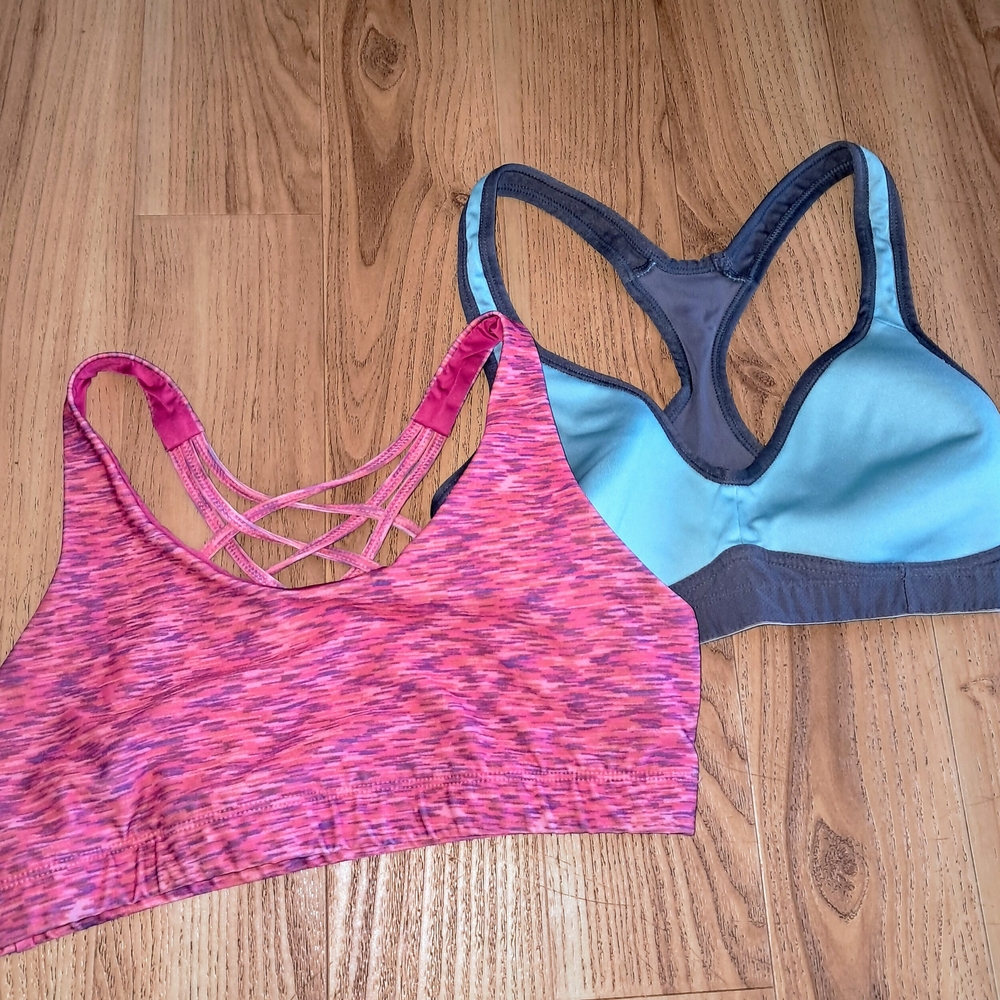2 Pack Sports Bras XS 💙 and S 🧡